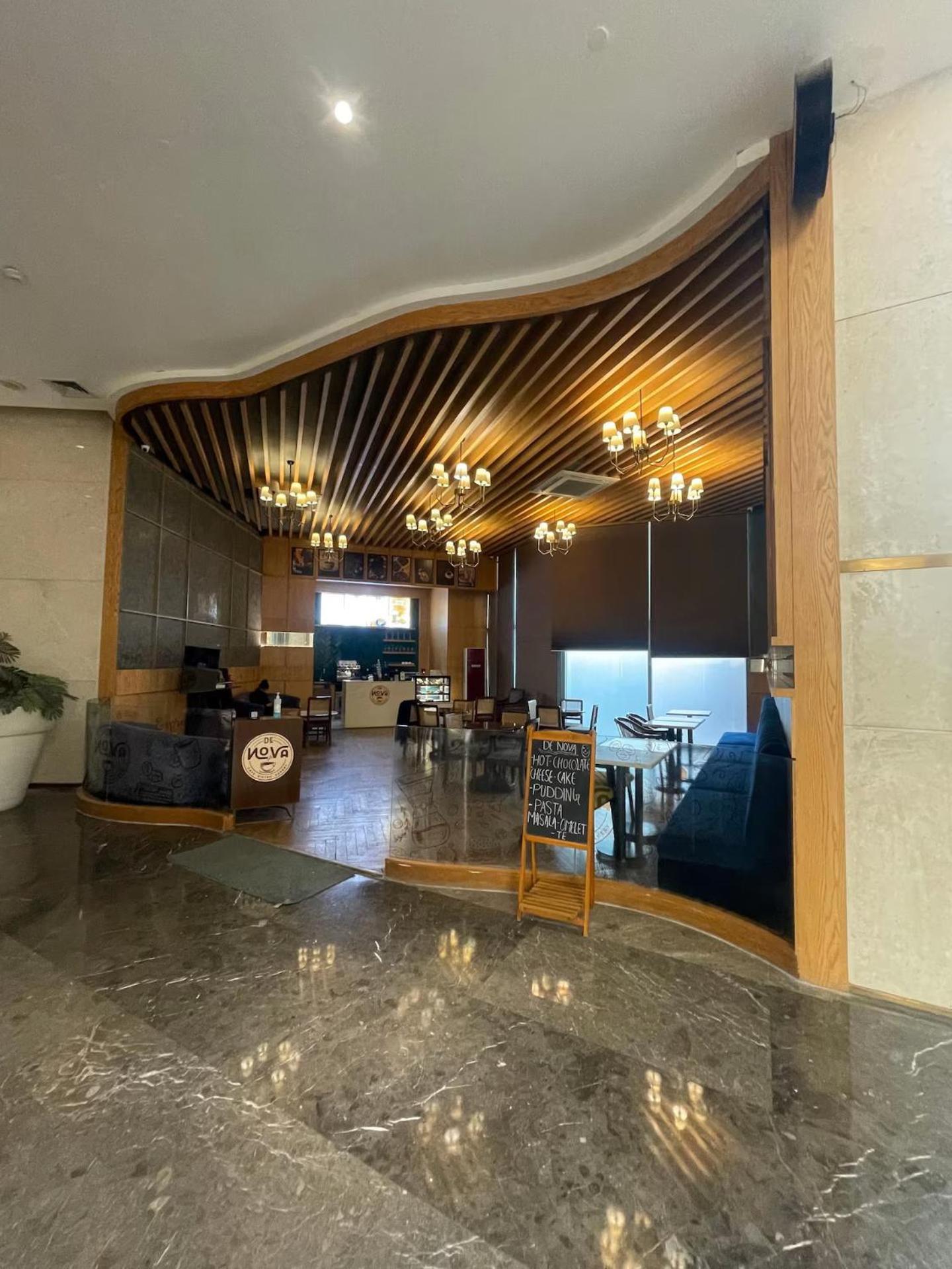 Apartment Monarch Noida
